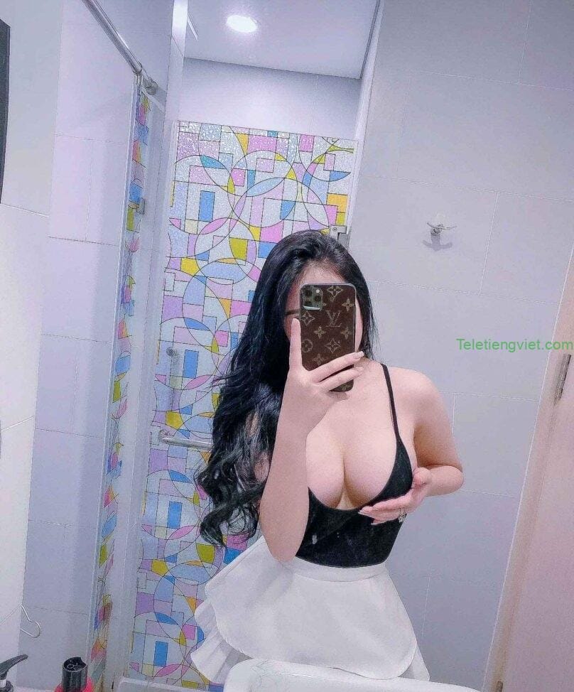 Ảnh Gái Xinh Mông To Đẹp, Khoe Mông Bự Sexy